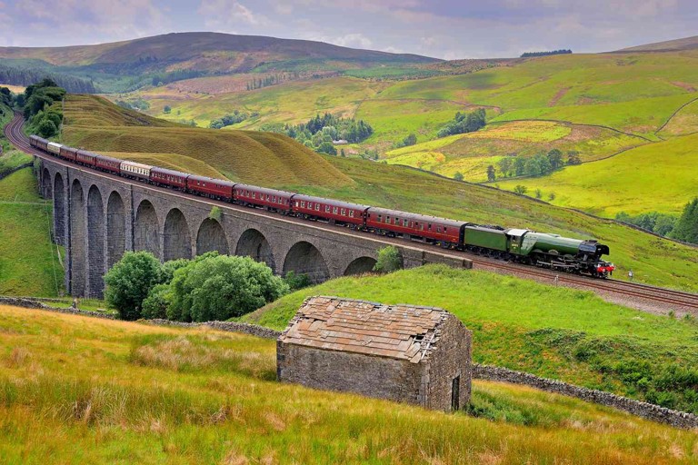 Weekend Rail Journeys: Exploring the UK by Train